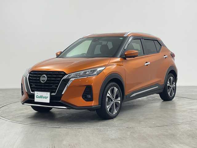 日産 キックス X 群馬県 2021(令3)年 0.4万km プレミアムコロナオレンジ 純正９型ナビ　フルセグＴＶ　全周囲カメラ　プロパイロット　シートヒーター　ステアリングヒーター　デジタルインナーミラー　衝突被害軽減ブレーキ　レーンアシスト　ルーフレール　ＬＥＤ　ＥＴＣ　禁煙車