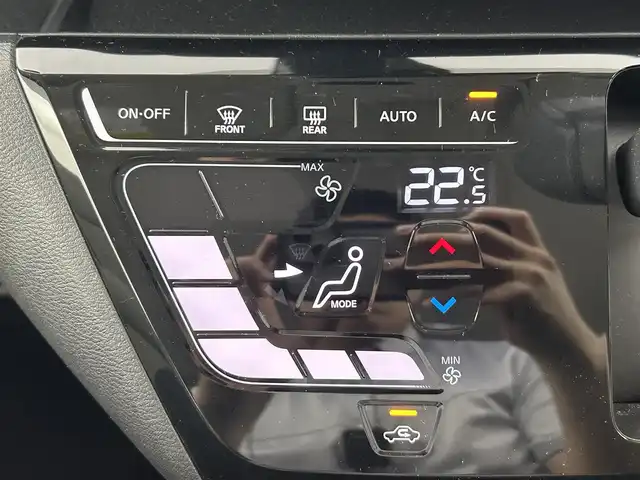 日産 デイズ X 大阪府 2020(令2)年 5.3万km スパークリングレッドM エマージェンシーブレーキ/純正ナビ（Bluetooth/CD/DVD/AM/FM）/フルセグTV/アラウンドビューモニター/オートマチックハイビーム/純正14インチアルミホイール/車線逸脱警報機能/踏み間違い衝突防止アシスト/車線逸脱防止支援システム/前方衝突予測警報/ふらつき警報/先行車発進お知らせ機能/クリアランスソナー/スマートキー/ETC
