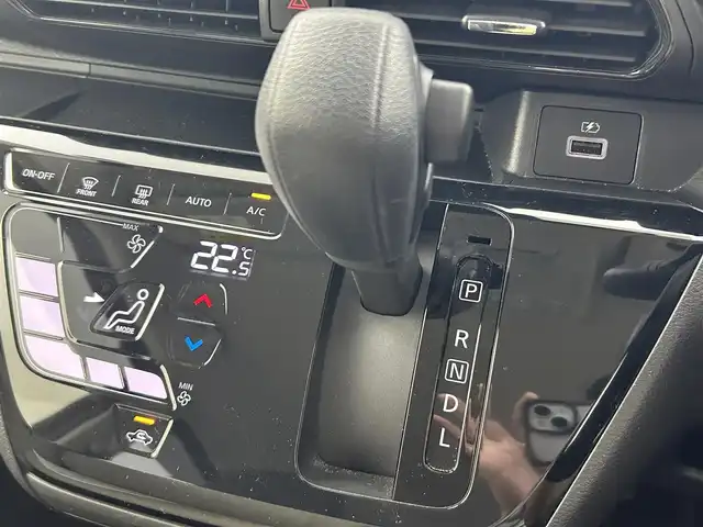 日産 デイズ X 大阪府 2020(令2)年 5.3万km スパークリングレッドM エマージェンシーブレーキ/純正ナビ（Bluetooth/CD/DVD/AM/FM）/フルセグTV/アラウンドビューモニター/オートマチックハイビーム/純正14インチアルミホイール/車線逸脱警報機能/踏み間違い衝突防止アシスト/車線逸脱防止支援システム/前方衝突予測警報/ふらつき警報/先行車発進お知らせ機能/クリアランスソナー/スマートキー/ETC