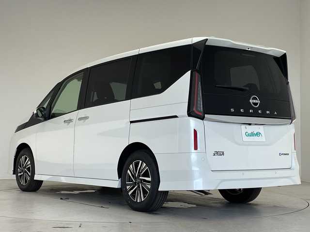 日産 セレナ e－パワー ハイウェイスター V 愛知県 2025(令7)年 0.1千km プリズムホワイト プロパイロット緊急停止支援システム/登録済未使用車/純正12.3型ディズプレイオーディオナビ/全方位カメラ/両側パワースライドドア/レーダークルーズコントロール/バックカメラ/ハンズフリースライドドア/コーナーセンサー/ワイヤレス充電器/純正アルミホイール/ETC2.0/ブラインドスポットモニター/LEDヘッドライト/インテリジェントミラー/リアオートエアコン/オートマチックハイビーム/ドライブレコーダー/衝突軽減システム/フルセグ/Bluetooth/ステアリングスイッチ/スマートキー/プッシュスタート