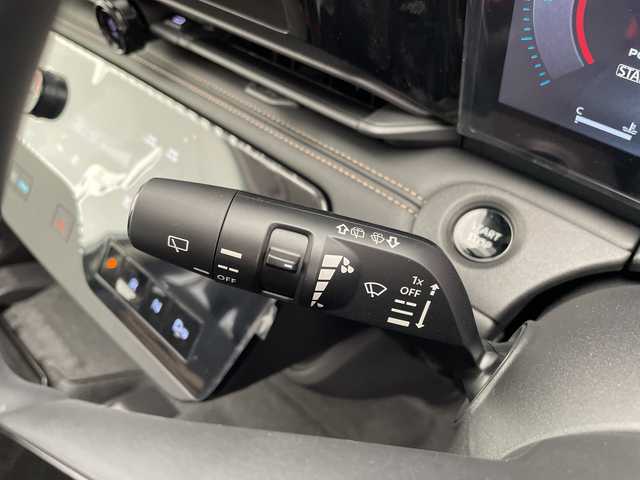 日産 セレナ e－パワー ハイウェイスター V 愛知県 2025(令7)年 0.1千km プリズムホワイト プロパイロット緊急停止支援システム/登録済未使用車/純正12.3型ディズプレイオーディオナビ/全方位カメラ/両側パワースライドドア/レーダークルーズコントロール/バックカメラ/ハンズフリースライドドア/コーナーセンサー/ワイヤレス充電器/純正アルミホイール/ETC2.0/ブラインドスポットモニター/LEDヘッドライト/インテリジェントミラー/リアオートエアコン/オートマチックハイビーム/ドライブレコーダー/衝突軽減システム/フルセグ/Bluetooth/ステアリングスイッチ/スマートキー/プッシュスタート
