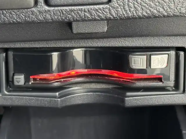 トヨタ アルファード S Cパッケージ 福岡県 2015(平27)年 6.6万km ホワイトパールクリスタルシャイン ツインサンルーフ　/後席モニター　/純正９型ナビ　/セーフティセンス　/レーダークルコン　/両側電動スライドドア　/電動リアゲート　/全席電動シート　/ステアリングヒーター　/ビルトインＥＴＣ　/ドラレコ　/ＷＡＣ　/ＬＥＤ