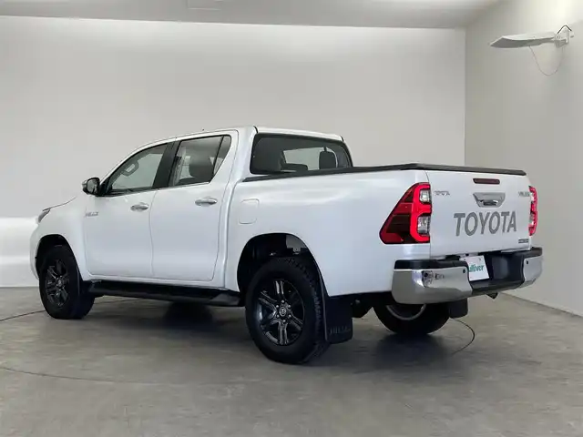 トヨタ ハイラックス Z 埼玉県 2024(令6)年 0.4万km プラチナホワイトパールマイカ 4WD/GRフロントバンパーガード/純正ディスプレイオーディオ/パノラミックビューモニター/プリクラッシュセーフティ/レーダークルーズコントロール/クリアランスソナー /LEDオートライト/スマートキー