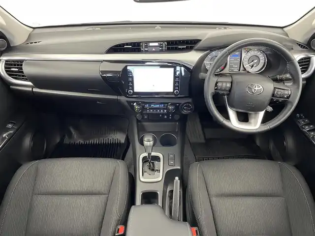 トヨタ ハイラックス Z 埼玉県 2024(令6)年 0.4万km プラチナホワイトパールマイカ 4WD/GRフロントバンパーガード/純正ディスプレイオーディオ/パノラミックビューモニター/プリクラッシュセーフティ/レーダークルーズコントロール/クリアランスソナー /LEDオートライト/スマートキー