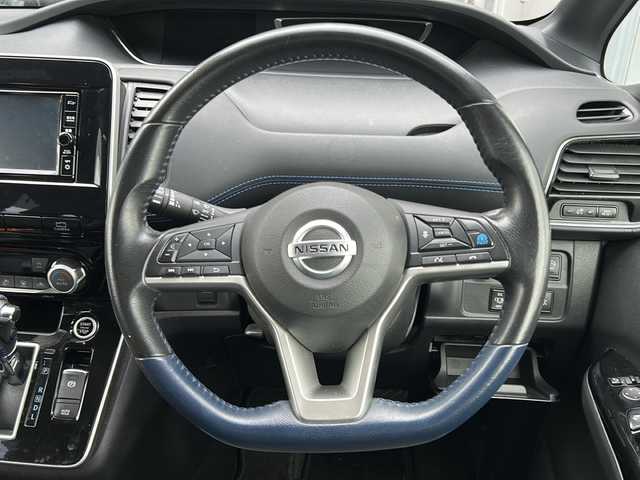 日産 セレナ オーテック スポーツスペック 栃木県 2021(令3)年 6.6万km ダイヤモンドブラック ワンオーナー/純正SDナビ/Bluetooth CD DVD/TV フルセグ/アラウンドビューモニター/プロパイロット/ブラインドスポットモニター/インテリジェントルームミラー/ブレーキホールド/両側パワースライドドア/ETC/コーナーセンサー/レーンキープアシスト/オートライト/LEDヘッドライト/衝突被害軽減システム/カーテンエアバッグ/保証書/記録簿/取扱説明書