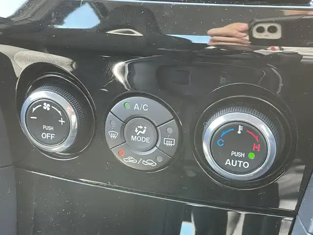 マツダ ＲＸ－８ 宮崎県 2009(平21)年 9.7万km サンライトシルバーメタリック 社外ナビ「C9P7」/(AM.FM.Bluetooth.DVD.CD.USB)/フルセグTV/バックカメラ/ETC/MTモード付AT/ステアリングスイッチ/パワーウィンドウ/電格ミラー/オートエアコン/リモコンキー