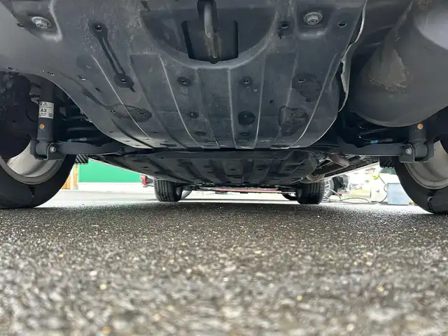 ホンダ ヴェゼル ハイブリッド Z ホンダセンシング 宮城県 2019(令1)年 9.9万km プラチナホワイトパール ワンオーナー/ホンダセンシング/●衝突軽減ブレーキ〈CMBS〉/●誤発進抑制機能/●歩行者事故低減ステアリング/●路外逸脱抑制機能/●ACC〈アダプティブ・クルーズ・コントロール〉/●LKAS〈車線維持支援システム〉/●先行車発進お知らせ機能/●標識認識機能/コンフォートビューパッケージ/●親水/ヒーテッドドアミラー/●フロントドア撥水ガラス/●熱線入りフロントウインドウ/純正SDナビ/・Bluetooth/・フルセグTV/・CD/DVD/バックカメラ/ドライブレコーダー/ETC/ハーフレザーシート/運転席・助手席シートヒーター/チップアップシート/革巻きステアリング/ステアリングスイッチ/LEDヘッドランプ/オートライト/電子制御パーキングブレーキ/オートブレーキホールド機能/プッシュスタート＆スペアキー/ルーフレール/純正17AW/ドアバイザー/W/サイド/カーテンエアバッグ/取扱説明書/保証書