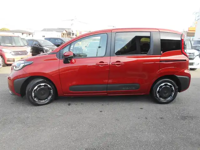 トヨタ シエンタ Z 福岡県 2022(令4)年 2.4万km スカーレットメタリック 　シエンタ　・　Z　/新車時保証書・ユーザーガイド/純正ナビ・フルセグTV・bluetooth/純正バックガイドモニター/純正ビルトイン2.0ETC/スマーチキー×2・プッシュスタート/純正リモコンエンジンスターター/レーダークルーズコントロール/ステアリングスイッチ・ヒーダー/オートLEDヘッドライト/オート電格ドアミラー/D・N席シートヒーター/両側パワースライドD