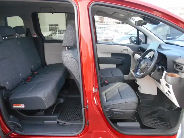 トヨタ シエンタ Z 福岡県 2022(令4)年 2.4万km スカーレットメタリック 　シエンタ　・　Z　/新車時保証書・ユーザーガイド/純正ナビ・フルセグTV・bluetooth/純正バックガイドモニター/純正ビルトイン2.0ETC/スマーチキー×2・プッシュスタート/純正リモコンエンジンスターター/レーダークルーズコントロール/ステアリングスイッチ・ヒーダー/オートLEDヘッドライト/オート電格ドアミラー/D・N席シートヒーター/両側パワースライドD