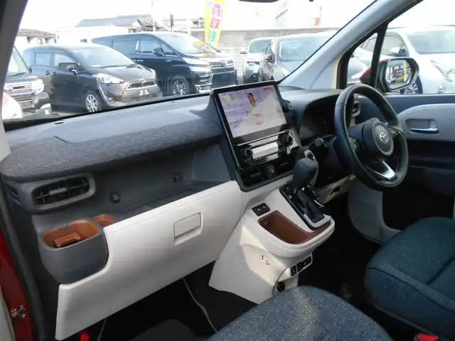 トヨタ シエンタ Z 福岡県 2022(令4)年 2.4万km スカーレットメタリック 　シエンタ　・　Z　/新車時保証書・ユーザーガイド/純正ナビ・フルセグTV・bluetooth/純正バックガイドモニター/純正ビルトイン2.0ETC/スマーチキー×2・プッシュスタート/純正リモコンエンジンスターター/レーダークルーズコントロール/ステアリングスイッチ・ヒーダー/オートLEDヘッドライト/オート電格ドアミラー/D・N席シートヒーター/両側パワースライドD