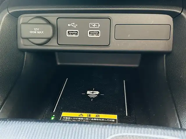 ホンダ シビック e:HEV 神奈川県 2022(令4)年 1.8万km プレミアムクリスタルレッドM 純正メモリナビ/・DTV/Bluetooth/Apple Car Play/ラジオ/バックカメラ/前後ドライブレコーダー/BOSEプレミアムサウンド/ホンダセンシング/・衝突軽減ブレーキ/・路外逸脱抑制機能/・先行者発進お知らせ機能/レーダークルーズコントロール/クリアランスソナー/黒ハーフレザーシート/前席パワーシート/前席シートヒーター/ビルトインETC2.0/パドルシフト/スマートフォン置くだけ充電/USBソケット/純正ドアハンドルプロテクター/純正フロアマット/純正トランクマット/トノカバー/純正18インチアルミホイール/純正LEDヘッドライト/フォグランプ/プッシュEgスタート/ストップ/スマートキー×2/取扱説明書/新車時保証書