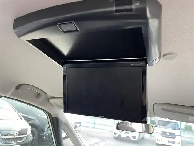 日産 セレナ e－パワー ハイウェイスター V 東京都 2019(平31)年 6.6万km 白 社外ナビ/　　TV　フルセグ　Bluetooth　/両側電動スライドドア　/レーダークルーズコントロールシステム　/シートヒーター　/ＥＴＣ　/パドルシフト　/バックカメラ　/純正フロアマット　/ＡＢＳ　/横滑り防止装置　/コーナーセンサー　/レーンアシスト　/盗難防止装置