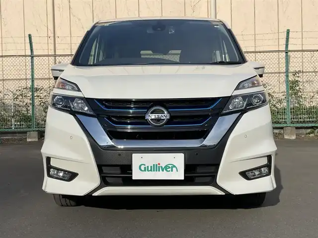 日産 セレナ e－パワー ハイウェイスター V 東京都 2019(平31)年 6.6万km 白 社外ナビ/　　TV　フルセグ　Bluetooth　/両側電動スライドドア　/レーダークルーズコントロールシステム　/シートヒーター　/ＥＴＣ　/パドルシフト　/バックカメラ　/純正フロアマット　/ＡＢＳ　/横滑り防止装置　/コーナーセンサー　/レーンアシスト　/盗難防止装置