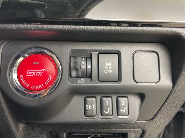 スバル レヴォーグ 1．6STIスポーツアイサイト ブラックセレ 道央・札幌 2020(令2)年 5万km クリスタルブラックシリカ ・4WD/・純正ナビ&TV&CD&DVD&BT/・バックカメラ/・アイサイト/・STIエアロ(フロント、サイド、リア)/・ハーフレザーシート/・前席シートヒーター/・前席パワーシート/・ビルトインETC/・純正ドライブレコーダー/・デジタルインナーミラー/・LEDヘッドライト/・オートライト/・スマートキー