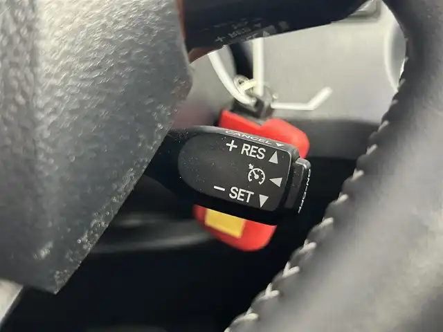 トヨタ シエンタ ハイブリッド ファンベースG 千葉県 2019(令1)年 4.8万km センシュアルレッドマイカ 禁煙車/社外メモリナビ/　CD/DVD/BT/フルセグTV/両側パワースライドドア/トヨタセーフティセンス/・プリクラッシュセーフティ/・レーンディパーチャーアラート/・オートマチックハイビーム/・先行車発進お知らせ機能/クルーズコントロール/バックカメラ/ETC/前席シートヒーター/ステアリングヒーター/スマートキー&プッシュスタート/LEDヘッドライト