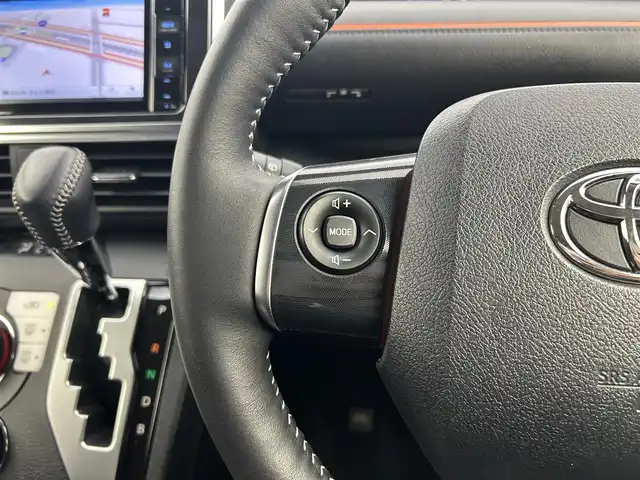 トヨタ シエンタ ハイブリッド ファンベースG 千葉県 2019(令1)年 4.8万km センシュアルレッドマイカ 禁煙車/社外メモリナビ/　CD/DVD/BT/フルセグTV/両側パワースライドドア/トヨタセーフティセンス/・プリクラッシュセーフティ/・レーンディパーチャーアラート/・オートマチックハイビーム/・先行車発進お知らせ機能/クルーズコントロール/バックカメラ/ETC/前席シートヒーター/ステアリングヒーター/スマートキー&プッシュスタート/LEDヘッドライト