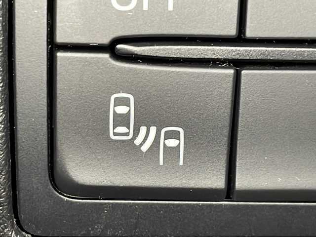 マツダ デミオ XD ツーリング Lパッケージ 広島県 2015(平27)年 3.7万km ソウルレッドプレミアムメタリック 純正ナビ/バックカメラ/ハーフレザーシート/衝突軽減ブレーキ/誤発進抑制機能/ブラインドスポットモニター/オートハイビーム/クルーズコントロール/ヘッドアップディスプレイ/パドルシフト/LEDヘッドランプ/純正16インチAW/ETC/ドライブレコーダー