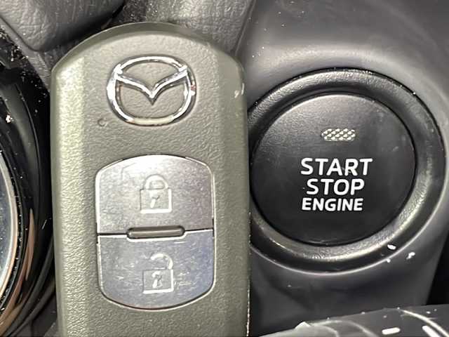 マツダ デミオ XD ツーリング Lパッケージ 広島県 2015(平27)年 3.7万km ソウルレッドプレミアムメタリック 純正ナビ/バックカメラ/ハーフレザーシート/衝突軽減ブレーキ/誤発進抑制機能/ブラインドスポットモニター/オートハイビーム/クルーズコントロール/ヘッドアップディスプレイ/パドルシフト/LEDヘッドランプ/純正16インチAW/ETC/ドライブレコーダー