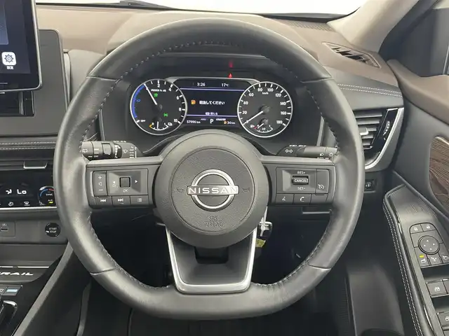 日産 エクストレイル S e－4ORCE 富山県 2023(令5)年 5.8万km ブリリアントホワイトパール ワンオーナー/4WD/アルパイン11型ディスプレイオーディオ【DAF11Z】/（AM/FM/USB/BT/CarPlay/HDMI）/衝突被害軽減ブレーキ/クルーズコントロール/オートマチックハイビーム/LEDヘッドライト/コーナーセンサー前後/標識認識機能/ボンネットバグガード/サイドステップランニングボード/全席シートヒーター/ステアリングヒーター/スマートキー/プッシュスタート/純正１８インチAW/純正フロアマット/保証書