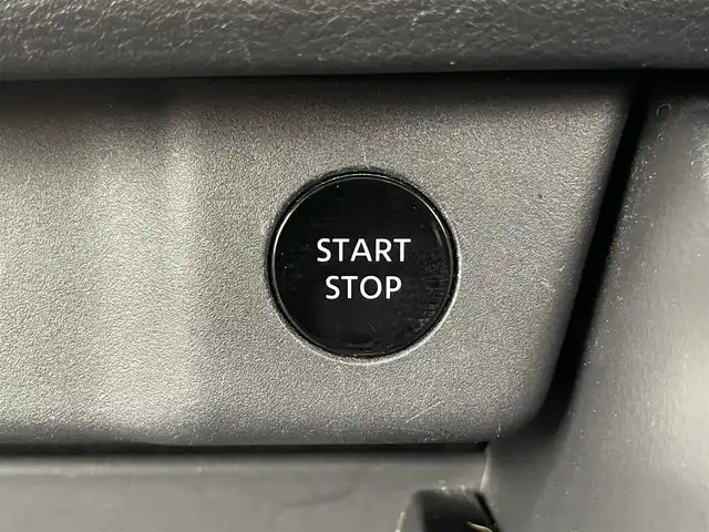 日産 エクストレイル S e－4ORCE 富山県 2023(令5)年 5.8万km ブリリアントホワイトパール ワンオーナー/4WD/アルパイン11型ディスプレイオーディオ【DAF11Z】/（AM/FM/USB/BT/CarPlay/HDMI）/衝突被害軽減ブレーキ/クルーズコントロール/オートマチックハイビーム/LEDヘッドライト/コーナーセンサー前後/標識認識機能/ボンネットバグガード/サイドステップランニングボード/全席シートヒーター/ステアリングヒーター/スマートキー/プッシュスタート/純正１８インチAW/純正フロアマット/保証書