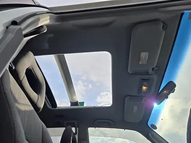 三菱 パジェロ 鹿児島県 2005(平17)年 7万km ウォームホワイトパール 純正ＨＤＤナビ　/バックカメラ　/社外ＥＴＣ　/ＭＴモード付きＡＴ　/ワンセグテレビ　/純正アルミホイール（１６インチ）　/エンジンイモビライザー　/ムーンルーフ　/横滑り防止装置　/１００Ｖ充電　/ルーフレール/Wエアバッグ