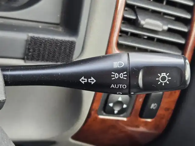 三菱 パジェロ 鹿児島県 2005(平17)年 7万km ウォームホワイトパール 純正ＨＤＤナビ　/バックカメラ　/社外ＥＴＣ　/ＭＴモード付きＡＴ　/ワンセグテレビ　/純正アルミホイール（１６インチ）　/エンジンイモビライザー　/ムーンルーフ　/横滑り防止装置　/１００Ｖ充電　/ルーフレール/Wエアバッグ