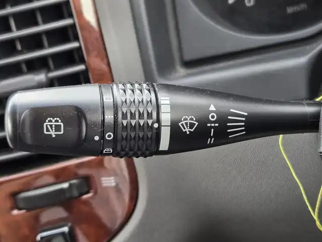 三菱 パジェロ 鹿児島県 2005(平17)年 7万km ウォームホワイトパール 純正ＨＤＤナビ　/バックカメラ　/社外ＥＴＣ　/ＭＴモード付きＡＴ　/ワンセグテレビ　/純正アルミホイール（１６インチ）　/エンジンイモビライザー　/ムーンルーフ　/横滑り防止装置　/１００Ｖ充電　/ルーフレール/Wエアバッグ