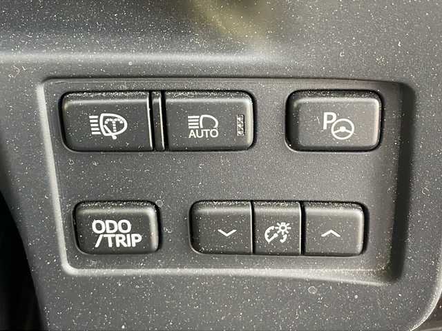 トヨタ クラウン ハイブリッド アスリートG 東京都 2017(平29)年 3.2万km プレシャスブラックパール ワンオーナー/純正メモリナビ/CD/DVD/BT/フルセグテレビ/バックカメラ/ウィンカーミラー/クルーズコントロール/プッシュスタート/ドアバイザー/ETC/レザーシート/パワーシート/シートヒーター/エアーシート/ハンドルヒーター/前後ドラレコ/前後コーナーセンサー/PCS/BSM/社外AW付スタッドレス4本積載