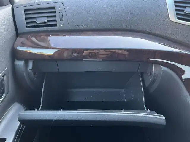 トヨタ ヴェルファイア 2．4Z 栃木県 2013(平25)年 8.6万km ホワイトパールクリスタルシャイン (株)IDOMが運営する【じしゃロン宇都宮店】の自社ローン対象車両になります。こちらは現金ご利用時の価格です。自社ローンご希望の方は別途その旨お申付け下さい。/社外ナビ/バックカメラ/フルセグ/Ｂｌｕｅｔｏｏｔｈ/フリップダウンモニター/両側パワースライドドア/ＥＴＣ/スマートキー/純正アルミホイール/ＨＩＤヘッドライト/オートライト/フォグライト