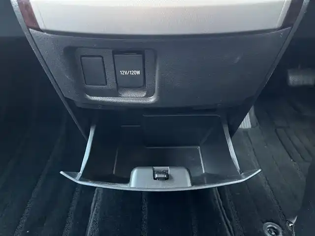 トヨタ ヴェルファイア 2．4Z 栃木県 2013(平25)年 8.6万km ホワイトパールクリスタルシャイン (株)IDOMが運営する【じしゃロン宇都宮店】の自社ローン対象車両になります。こちらは現金ご利用時の価格です。自社ローンご希望の方は別途その旨お申付け下さい。/社外ナビ/バックカメラ/フルセグ/Ｂｌｕｅｔｏｏｔｈ/フリップダウンモニター/両側パワースライドドア/ＥＴＣ/スマートキー/純正アルミホイール/ＨＩＤヘッドライト/オートライト/フォグライト