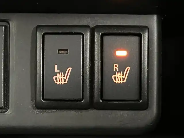 マツダ キャロル GL 道央・札幌 2019(令1)年 3.6万km スペリアホワイト ・Ｓｔｒａｄａナビ/・バックカメラ/・衝突軽減ブレーキ/・横滑り防止機能/・ＥＴＣ/・Ｂｌｕｅｔｏｏｔｈ＆ＣＤ/・アイドリングストップ/・レーンアシスト/・Ｄ＋Ｎ席シートヒーター/・オートライト/・社外フロアマット/・ハロゲンヘッドライト/・ベンチシート/・リモコンキー/・パワーウインドウ