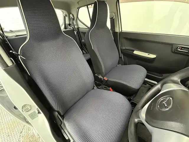 マツダ キャロル GL 道央・札幌 2019(令1)年 3.6万km スペリアホワイト ・Ｓｔｒａｄａナビ/・バックカメラ/・衝突軽減ブレーキ/・横滑り防止機能/・ＥＴＣ/・Ｂｌｕｅｔｏｏｔｈ＆ＣＤ/・アイドリングストップ/・レーンアシスト/・Ｄ＋Ｎ席シートヒーター/・オートライト/・社外フロアマット/・ハロゲンヘッドライト/・ベンチシート/・リモコンキー/・パワーウインドウ