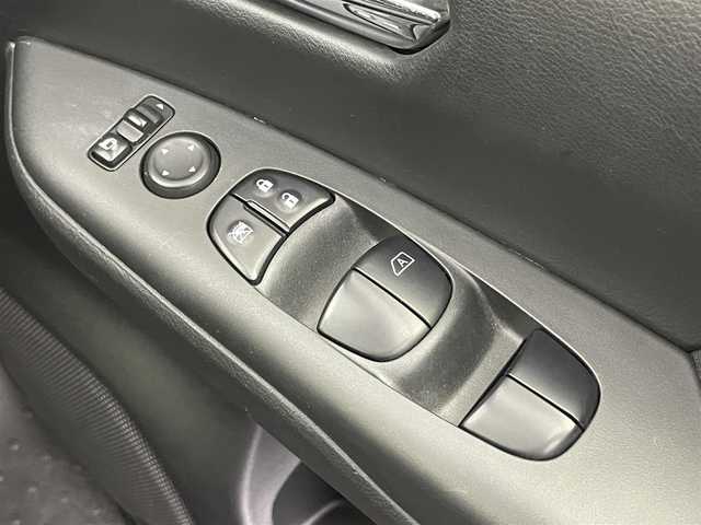 日産 セレナ ハイウェイスターVセレクションⅡ 埼玉県 2019(令1)年 6万km マルーンレッド 2トーン プロパイロット セーフティパックB フリップダウンモニター パーキングアシスト インテリジェントルームミラー 社外ナビ エマージェンシーブレーキ 地デジフルセグTV 両側パワースライドドア ETC