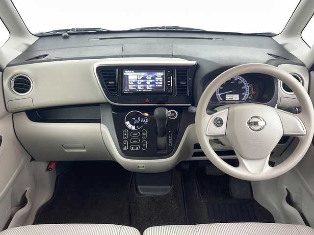 日産 デイズ ルークス X 岐阜県 2017(平29)年 4.3万km アイスブルー 社外ナビ　/フルセグTV　/Bluetooth　/電動パワースライドドア　/全方位カメラ　/バックカメラ　/ユーザー買取車　/横滑り防止装置　/衝突軽減防止　/アイドリングストップ　/電格ミラー　/アイドリングストップ/ETC/AAC/エンジンスタートボタン/ドライブレコーダー/スマートキー　