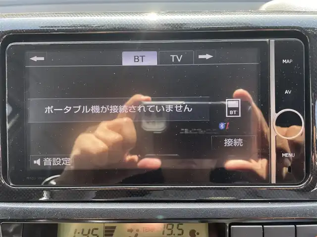 トヨタ ウィッシュ 1．8S 神奈川県 2012(平24)年 7.9万km ホワイトパールクリスタルシャイン ワンオーナー/D.OPHDDナビ・フルセグ・DVD・CD・SD・MSV・Bluetooth/バックカメラ/ビルトインETC/革巻ハンドル/パドルシフト/ステリモ/革巻シフトノブ/シートカバー/D/N席バニティミラー/ドアバイザー/純正16インチアルミ/キセノンヘッドライト/新車時保証書/取扱説明書/スペアキー