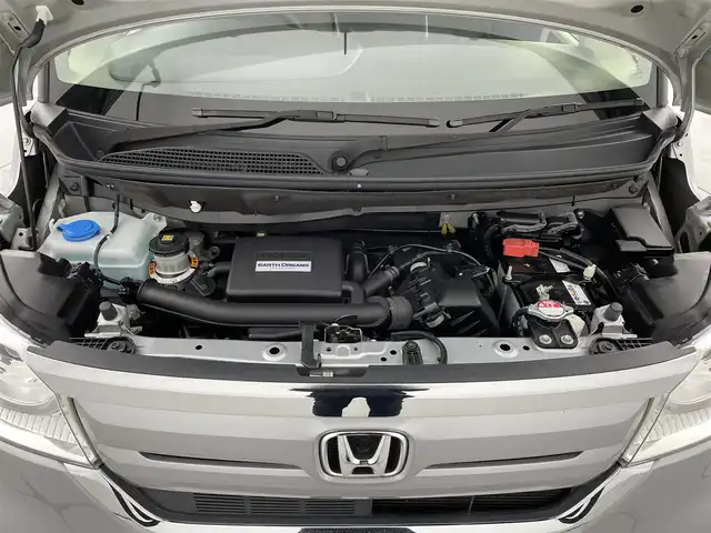ホンダ Ｎ ＢＯＸ G L ホンダセンシング 千葉県 2020(令2)年 1.4万km ルナシルバーM 禁煙車/ホンダセンシング/　●衝突軽減ブレーキ〈CMBS〉/　●誤発進抑制機能　/　●歩行者事故低減ステアリング/　●先行車発進お知らせ機能/　●標識認識機能/　●路外逸脱抑制機能/　●ACC〈アダプティブ・クルーズ・コントロール〉/　●LKAS〈車線維持支援システム〉/　●後方誤発進抑制機能/　●オートハイビーム/純正ナビ　/ＢＴ/ＣＤ/ＡＭ/ＦＭ　/片側パワースライドドア　/バックカメラ　/ＬＥＤヘッドライト　/ドライブレコーダー/ETC/電格ミラー/シートヒーター/プッシュスタート/スマートキー