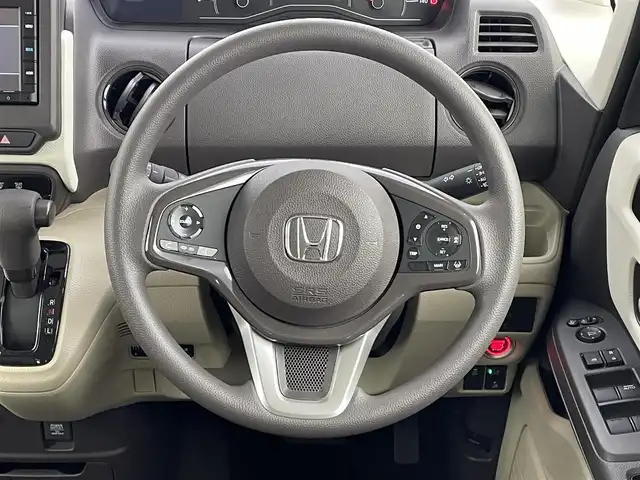 ホンダ Ｎ ＢＯＸ G L ホンダセンシング 千葉県 2020(令2)年 1.4万km ルナシルバーM 禁煙車/ホンダセンシング/　●衝突軽減ブレーキ〈CMBS〉/　●誤発進抑制機能　/　●歩行者事故低減ステアリング/　●先行車発進お知らせ機能/　●標識認識機能/　●路外逸脱抑制機能/　●ACC〈アダプティブ・クルーズ・コントロール〉/　●LKAS〈車線維持支援システム〉/　●後方誤発進抑制機能/　●オートハイビーム/純正ナビ　/ＢＴ/ＣＤ/ＡＭ/ＦＭ　/片側パワースライドドア　/バックカメラ　/ＬＥＤヘッドライト　/ドライブレコーダー/ETC/電格ミラー/シートヒーター/プッシュスタート/スマートキー