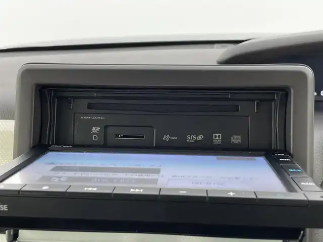 ホンダ Ｎ ＢＯＸ G L ホンダセンシング 千葉県 2020(令2)年 1.4万km ルナシルバーM 禁煙車/ホンダセンシング/　●衝突軽減ブレーキ〈CMBS〉/　●誤発進抑制機能　/　●歩行者事故低減ステアリング/　●先行車発進お知らせ機能/　●標識認識機能/　●路外逸脱抑制機能/　●ACC〈アダプティブ・クルーズ・コントロール〉/　●LKAS〈車線維持支援システム〉/　●後方誤発進抑制機能/　●オートハイビーム/純正ナビ　/ＢＴ/ＣＤ/ＡＭ/ＦＭ　/片側パワースライドドア　/バックカメラ　/ＬＥＤヘッドライト　/ドライブレコーダー/ETC/電格ミラー/シートヒーター/プッシュスタート/スマートキー