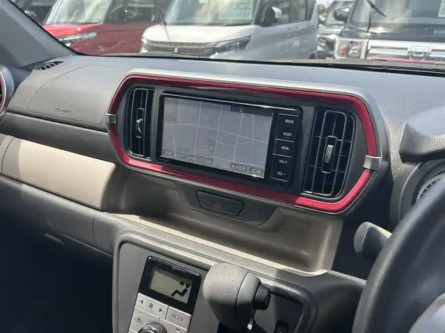 トヨタ パッソ モーダ　S 島根県 2016(平28)年 6万km ブラックマイカ/マゼンダベリーメタリック 純正SDナビ　/フルセグTV　　/Bluetooth接続　/バックカメラ　/衝突軽減ブレーキ/アイドリングストップ　/横滑り防止装置　/スマートキー　/プッシュスタート　/スペアキー１本　/LEDヘッドライト/LEDフォグライト/純正フロアマット　