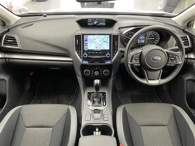 スバル インプレッサ スポーツ 2．0i－Lアイサイト 宮城県 2020(令2)年 1.3万km クリスタルホワイトP 純正８型ナビ　/アイサイトセイフティプラス　/アダプティブクルーズコントロール　/バック／サイドカメラ　/リアビークルディテクション　/パワーシート　/電動パーキングブレーキ　/ステアリングレスポンシブヘッドランプ/フルセグTV/LEDヘッドライト/リアパーキングセンサー/純正17インチAW/スマートキー/禁煙車