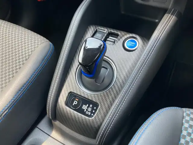 日産 キックス X 鳥取県 2020(令2)年 4.9万km ブリリアントホワイトパール/ピュアブラック 2トーン 純正9インチナビ/フルセグ/DVD/CD/BT/USB/アラウンドビューモニター/プロパイロット/エマージェンシーブレーキ/デジタルインナーミラー/ハーフレザーシート/ETC/ドライブレコーダー/前席シートヒーター/LEDヘットライト/純正17インチアルミホイール/プッシュエンジンスタート/スマートキー×２/フロアマット/保証書・取扱説明書