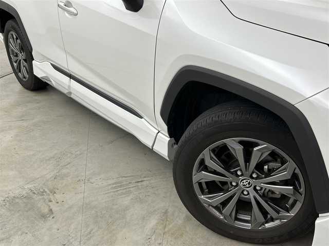 トヨタ ＲＡＶ４ ハイブリッドG 福岡県 2023(令5)年 3.1万km プラチナホワイトパールマイカ モデリスタエアロ/サンルーフ/純正10.5インチディスプレイオーディオナビ/プリクラッシュセーフティ/パーキングサポートブレーキ/車線逸脱/オートハイビーム/ブラインドスポットモニター/運転席パワーシート/ステアリングヒーター/前席シートヒーター／ベンチレーション/パワーバックドア/デジタルインナーミラー/レザーシート/ETC２．０