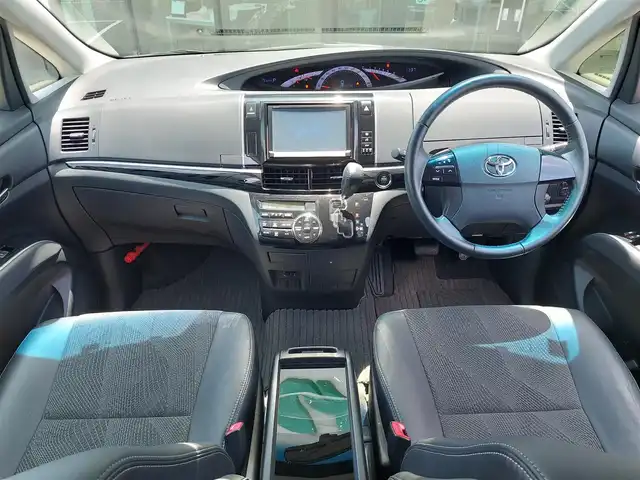 トヨタ エスティマ アエラス プレミアムエディション 東京都 2015(平27)年 6.4万km ホワイトパールクリスタルシャイン 7人乗/純正9インチナビ〈NSZA-X64T〉/・Bluetooth/・フルセグTV/・CD/DVD/バックカメラ/ビルトインETC/両側パワースライドドア/HIDヘッドライト/純正18インチアルミホイール/クルーズコントロール