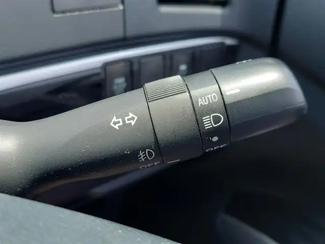 トヨタ エスティマ アエラス プレミアムエディション 東京都 2015(平27)年 6.4万km ホワイトパールクリスタルシャイン 7人乗/純正9インチナビ〈NSZA-X64T〉/・Bluetooth/・フルセグTV/・CD/DVD/バックカメラ/ビルトインETC/両側パワースライドドア/HIDヘッドライト/純正18インチアルミホイール/クルーズコントロール