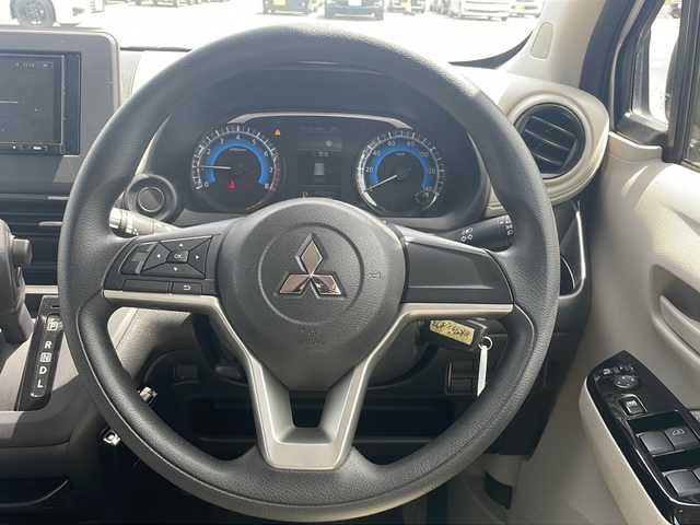 三菱 ｅＫワゴン M 秋田県 2021(令3)年 4.1万km スターリングシルバーM ４WD/ETC/純正AW/Bluetooth/ドアバイザー/運助シートヒーター/車線逸脱警報/先行車発進おしらせ/ふらつき警報/社外ドライブレコーダー