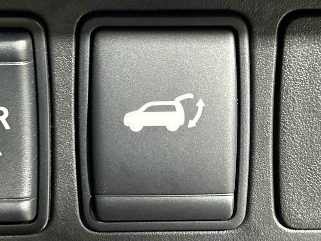 日産 エクストレイル ハイブリッド 20X 大阪府 2017(平29)年 2.6万km ガーネットレッド プロパイロット　純正９ｉｎｃナビＴＶ　３６０カメラ　デジタルインナーミラー　革シート　シートヒーター　電動リアゲート　衝突軽減　レーダーＣ　クリアランスソナー　ＢＳＭ　前後ドラレコ