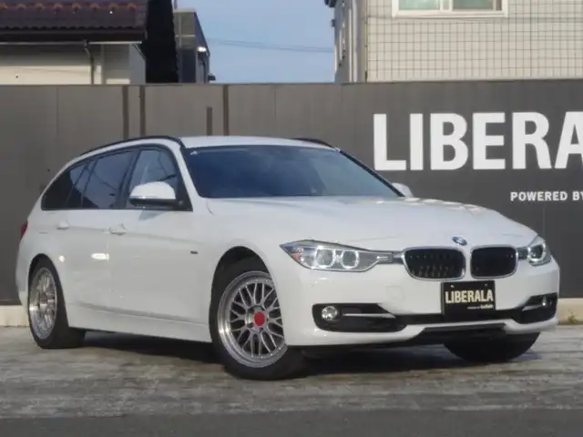 ＢＭＷ ３２０ｉ xDrive ツーリング スポーツ 岩手県 2015(平27)年 6.6万km アルピンホワイトⅢ インテリセーフ/LDW/純正HDDナビ/バックカメラ/ミラーETC/コンフォートアクセス/リアPDC/クルコン/パワーシート/D席社外シートヒーター/Pバックドア/キセノンライト/社外18インチホイール/16インチ冬タイヤホイールあり