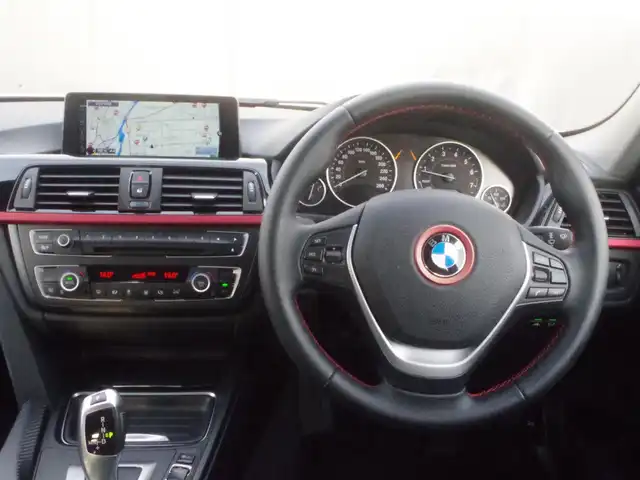 ＢＭＷ ３２０ｉ xDrive ツーリング スポーツ 岩手県 2015(平27)年 6.6万km アルピンホワイトⅢ インテリセーフ/LDW/純正HDDナビ/バックカメラ/ミラーETC/コンフォートアクセス/リアPDC/クルコン/パワーシート/D席社外シートヒーター/Pバックドア/キセノンライト/社外18インチホイール/16インチ冬タイヤホイールあり