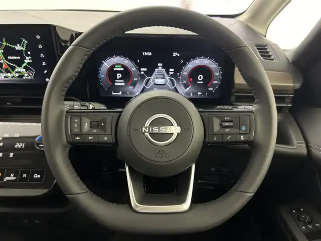 日産 セレナ e－パワー ハイウェイスター V 大阪府 2025(令7)年 0.1千km パール 360度セーフティアシスト/　・エマージェンシーブレーキ/　・前方衝突予測警報/　・アダプティブLEDヘッドライトシステム/　・車線逸脱防止支援システム/　・車線逸脱警報/　・アラウンドビューモニター/プロパイロット/純正メモリナビ/　　Bt/USB/フルセグTV/両側パワースライドドア/オートハイビーム/LEDオートライト/フォグランプ/合皮ハーフレザーシート/純正16インチアルミホイール/コーナーセンサー/アイドリングストップ/スマートキー/ビルトインETC2.0