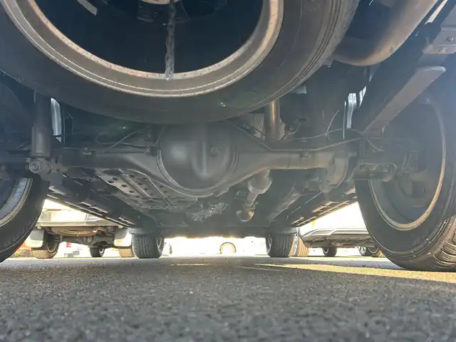トヨタ ハイラックス Z GRスポーツ 宮城県 2023(令5)年 2.2万km スーパーホワイトⅡ プリクラッシュセーフティ/レーンディパーチャーアラート/ロードサインアシスト/先行車発進告知機能/クリアランスソナー/バックソナー/リアデフロック/アクティブトラクションコントロール/ダウンヒルアシストコントロール制御/オートLSD/8インチディスプレイオーディオ/・ナビ機能付/・Bluetooth/パノラミックビューモニター/ETC/ドライブレコーダー/ハーフレザーシート/革巻きステアリング/レーダークルーズコントロール/ステアリングスイッチ/パドルシフト/MTモード付AT/LEDヘッドランプ/フォグランプ/オートライト/スマートキー＆プッシュスタート/電動格納ミラー/純正18インチAW/純正フロアマット/W/サイド/カーテンエアバッグ